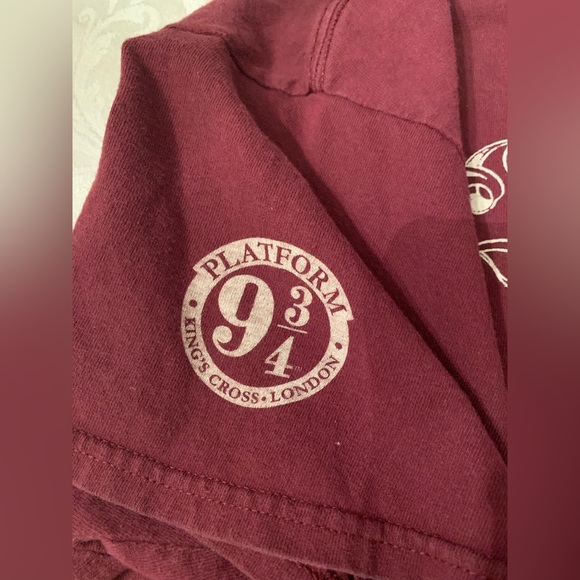 The Harry Potter Shop Platform 9 3/4 TShirt Adult L  The Marauder’s Map auburn - Picture 7 of 12